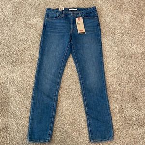 Levi Strauss & CO 711 Skinny Jeans